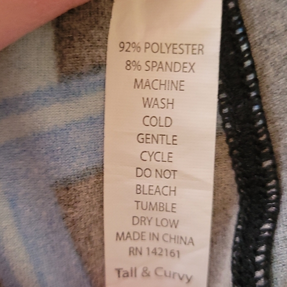 Tall and Curvy LuLaRoe Leggings - Picture 5 of 5